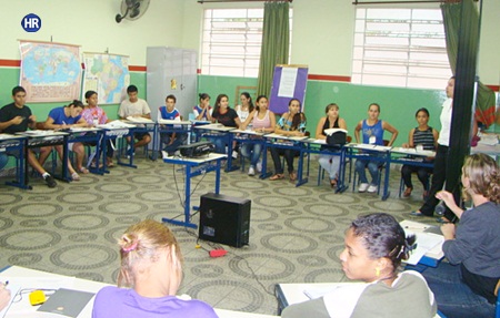 RIFAINA TREINA NOVOS PRESTADORES DE SERVIÇOS E TÉCNICOS EM SECRETARIADO